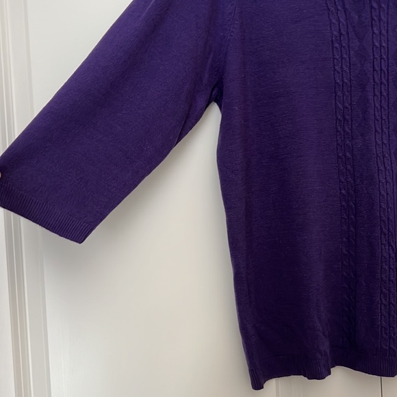 Soft acrylic sweater with front knit detail - Picture 3 of 4
